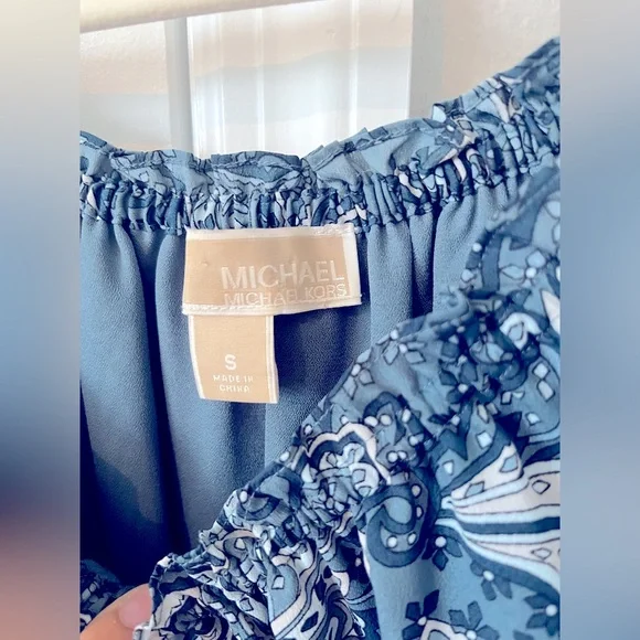 •Micheal Kors• off shoulder or on! - Picture 5 of 10